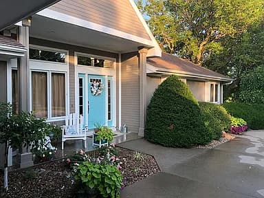 18775 Evergreen Ter — exterior photo