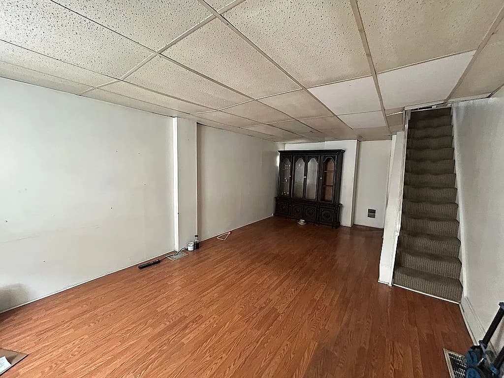 2513 S Fairhill St — exterior photo