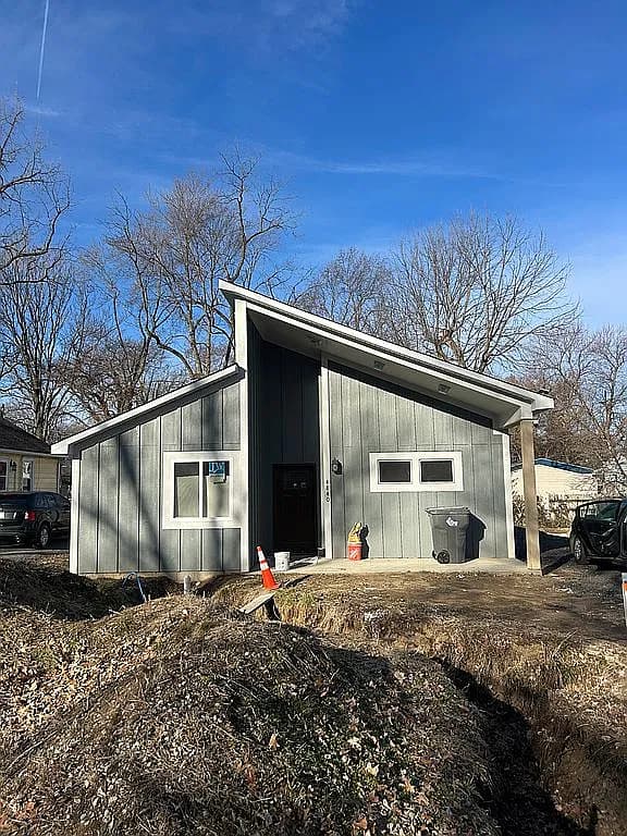 4840 Crestview Ave — exterior photo