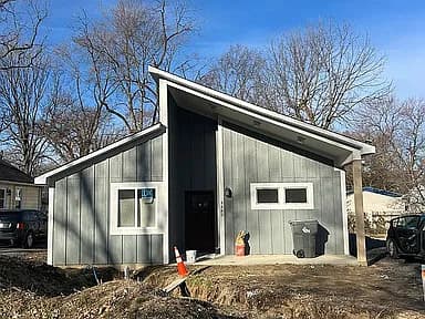 4840 Crestview Ave — exterior photo