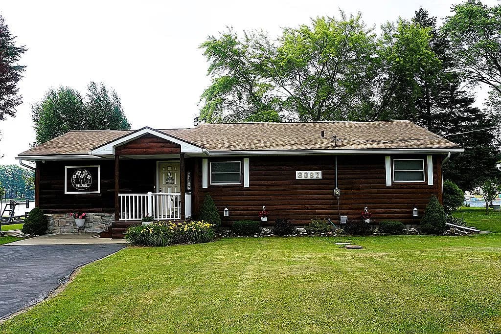 3087 W Huckleberry Trl — exterior photo