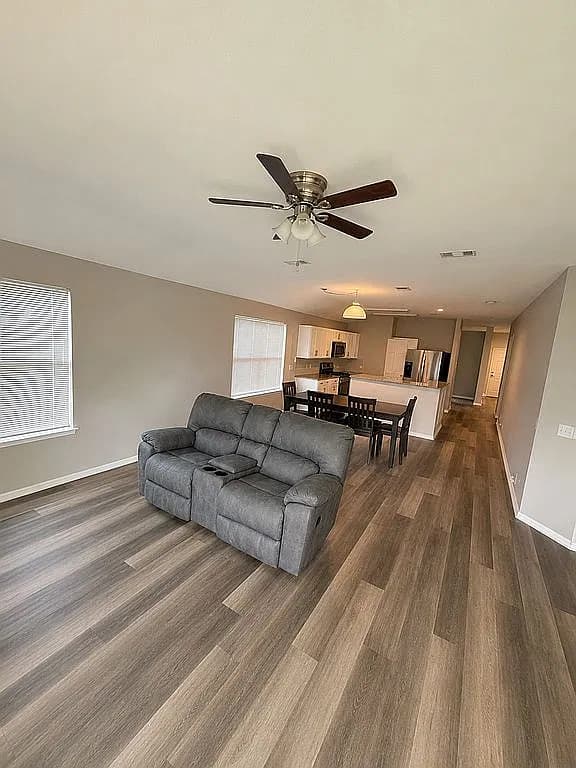8413 Cactus Patch Way — exterior photo