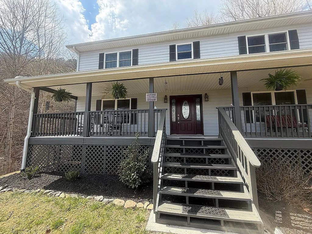 161 Edith Ln — exterior photo