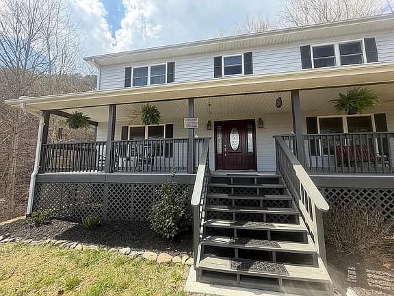 161 Edith Ln — exterior photo