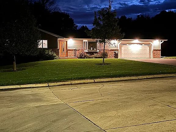 625 Westridge Dr — exterior photo