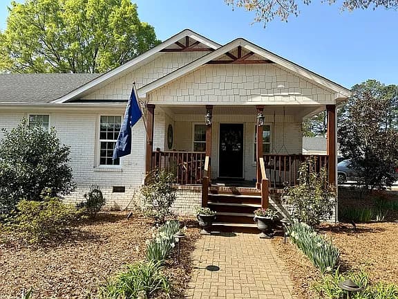 1486 Falls Rd — exterior photo