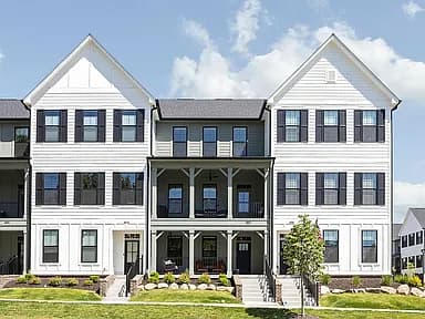 460 W Smoky Row — exterior photo