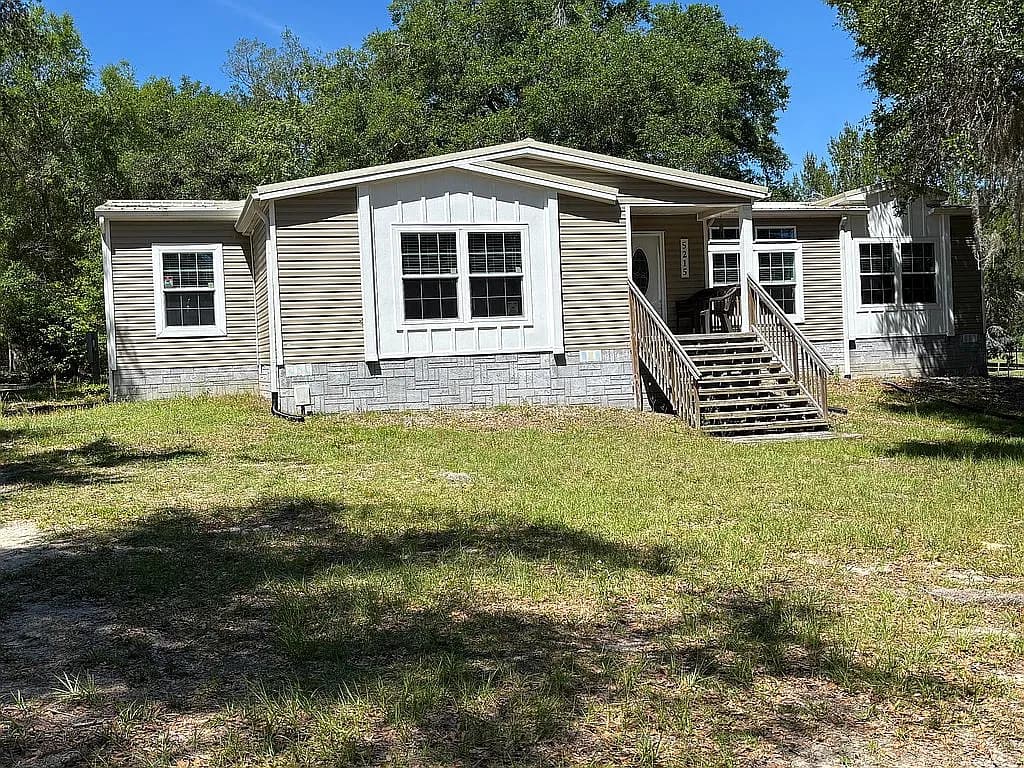5215 Griffin Rd — exterior photo
