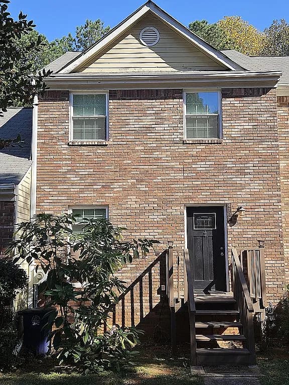 6103 Cobblestone Ct — exterior photo