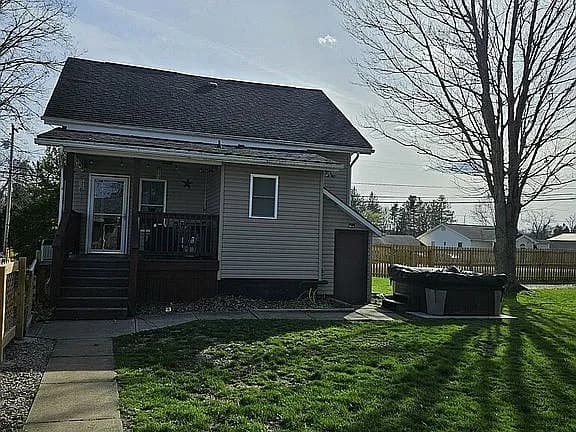 656 Browns Ferry Rd — exterior photo