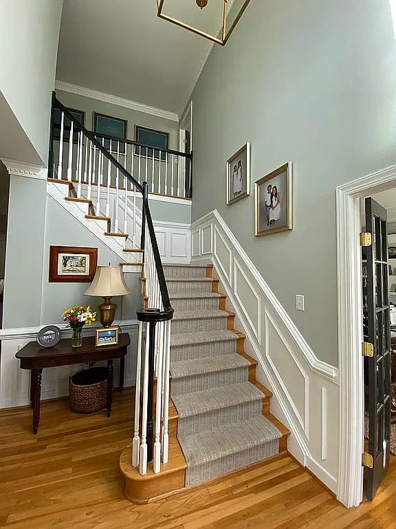 12216 Renwick Pl — exterior photo