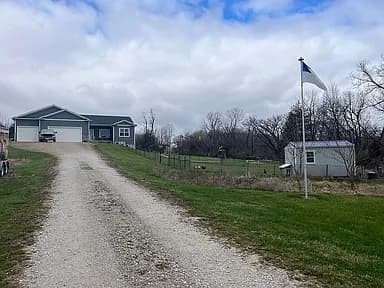 2319 Vintage Ln — exterior photo