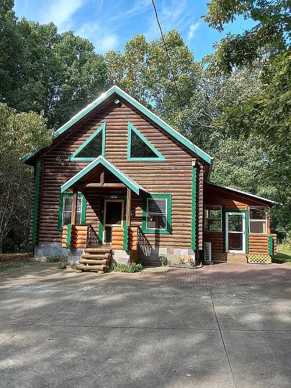 2939 Fran Mar Dr — exterior photo