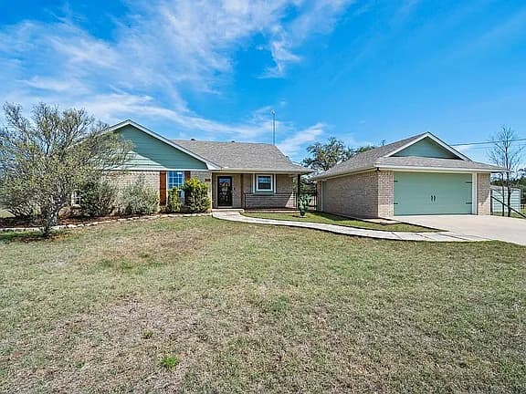110 Fischer Cove Dr — exterior photo
