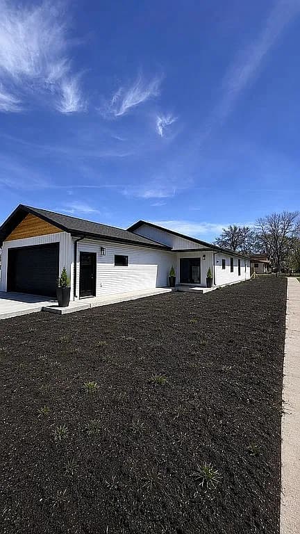 501 11th St NW — exterior photo