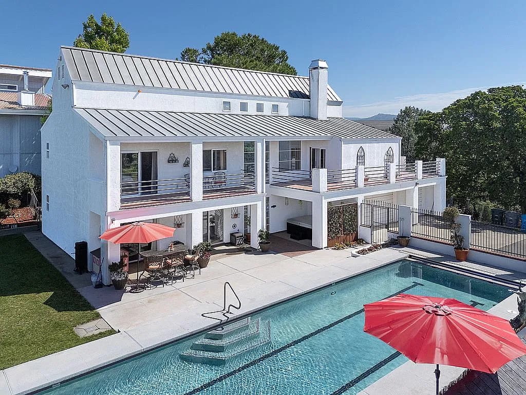 4 Lemon Hill Ct — exterior photo