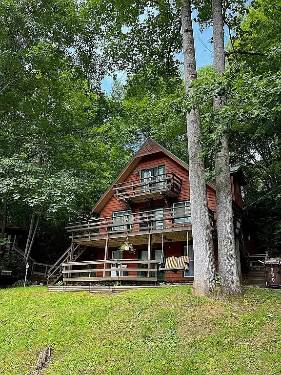 330 Riddle Cove Rd — exterior photo