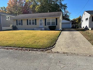 139 Wisconsin Dr — exterior photo