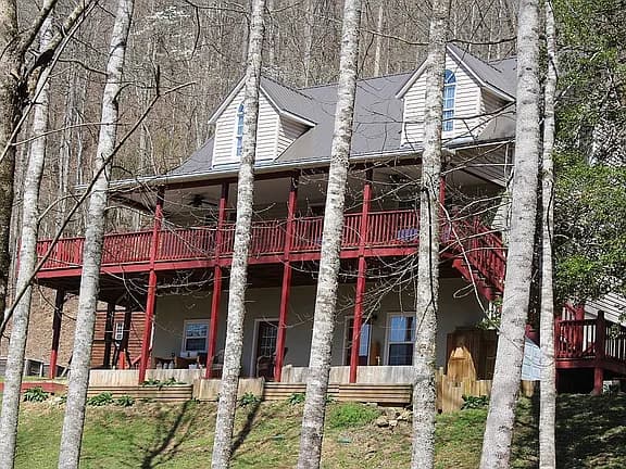 77 Pigeon Creek Trl — exterior photo
