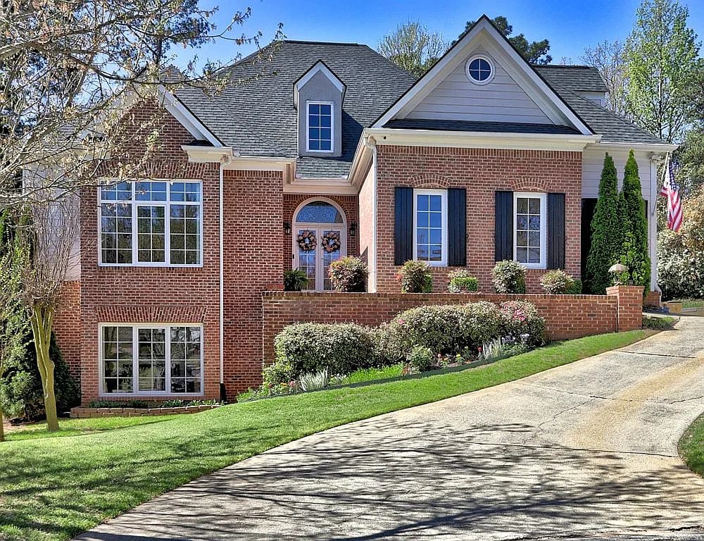 1560 Greyson Rdg — exterior photo