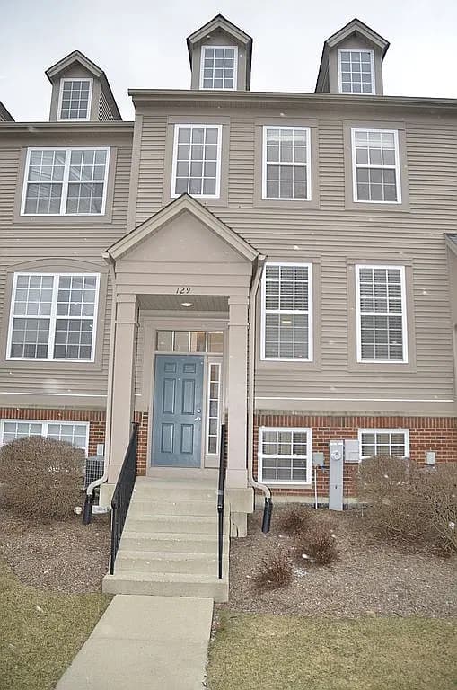 129 Station Park Cir — exterior photo