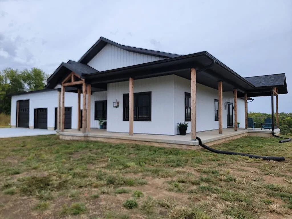 4041 Rock Creek Ct — exterior photo