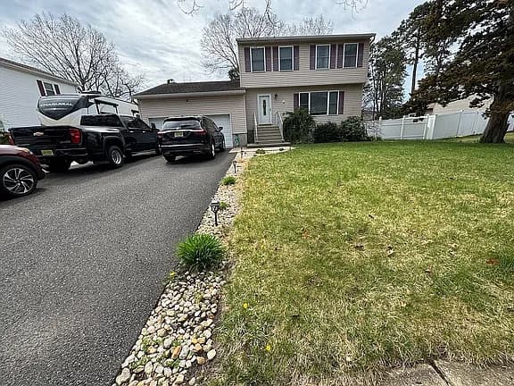 123 Westwood Dr — exterior photo