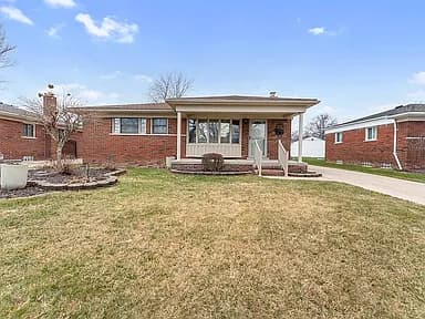 2384 Newman St — exterior photo