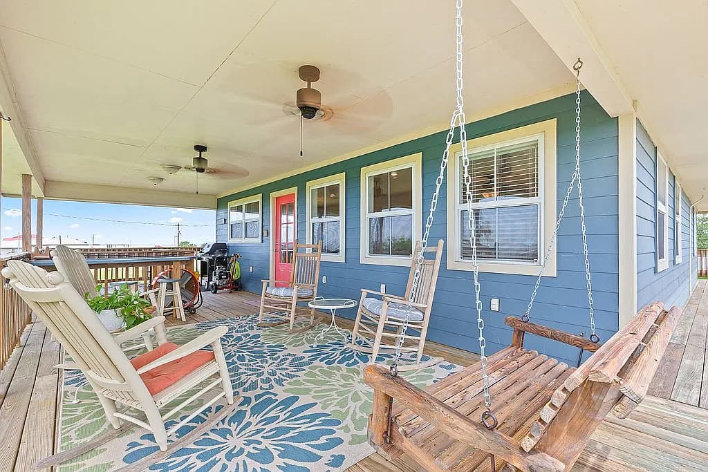 3955 Highway 319 — exterior photo