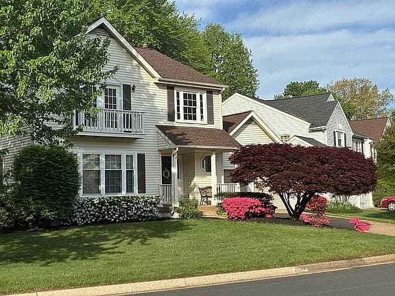 5218 Woodleaf Ct — exterior photo