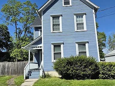 101 Greenwood St — exterior photo