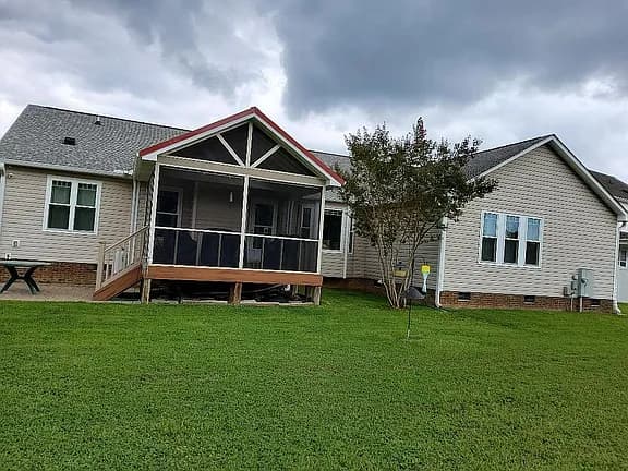 109 Presley Blvd — exterior photo