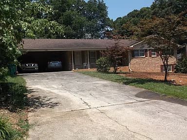 1108 Evelyn Ln — exterior photo