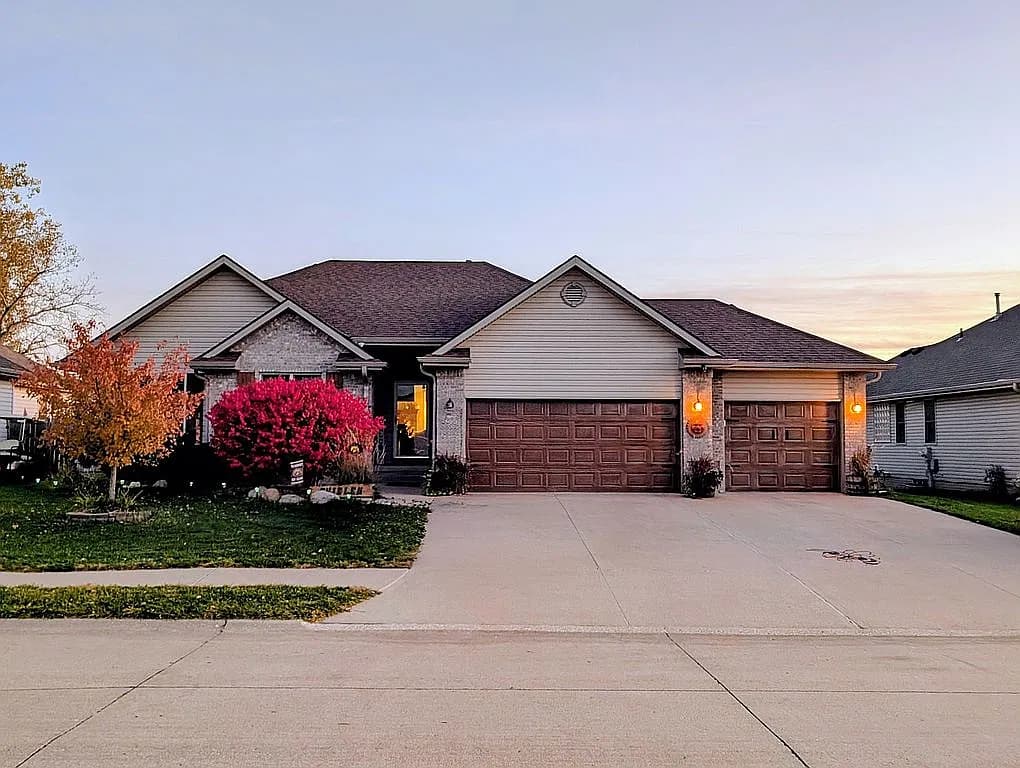 940 Key Cir — exterior photo
