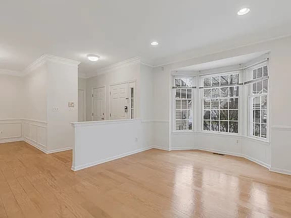 7 Patriot Hill Dr — exterior photo