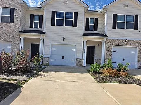 3500 Firestone Dr — exterior photo