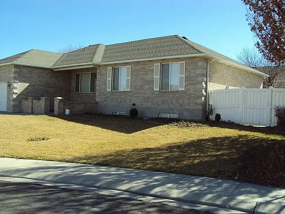5371 W Fieldbury Cir — exterior photo