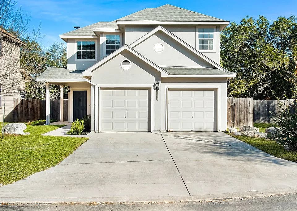 20514 Tree Mdw — exterior photo