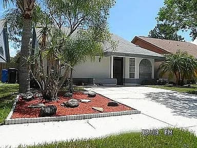 8613 Cottonway Ln — exterior photo