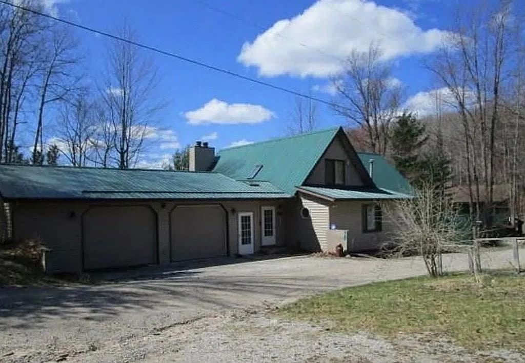 5290 E Twin Lake Rd — exterior photo