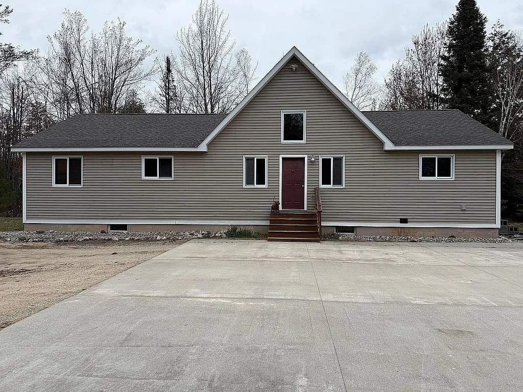 2730 Polish Line Rd — exterior photo