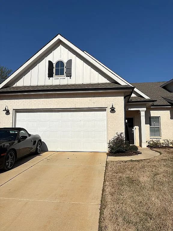 332 Cornstalk Cir — exterior photo