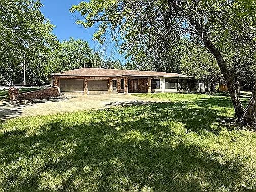 1757 Robb Ln — exterior photo
