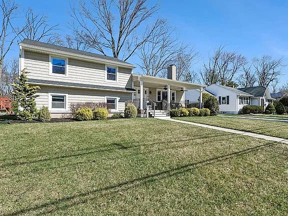 126 Christol St — exterior photo