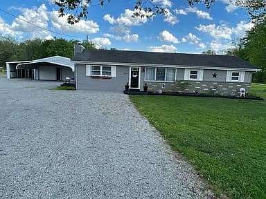 1510 Henryville Bluelick Rd — exterior photo