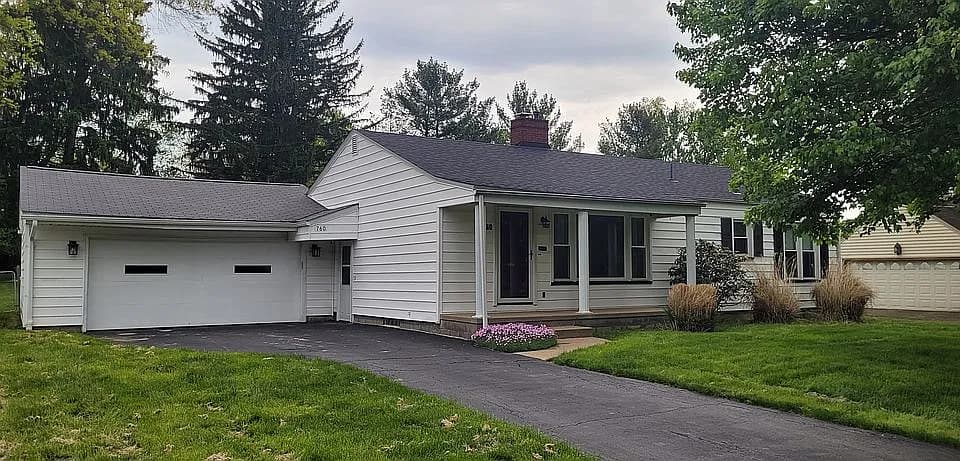 760 Brookfield Ave — exterior photo