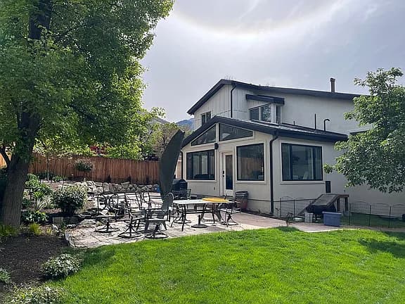 668 Kensington St — exterior photo