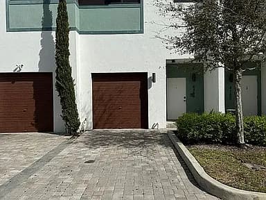 4389 NW 9th St — exterior photo