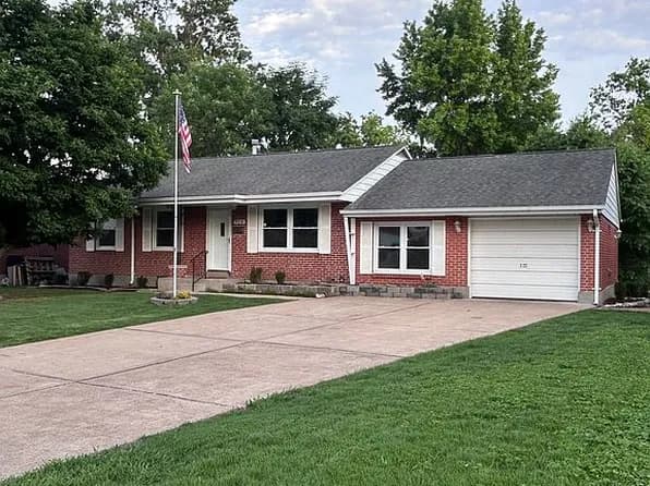 9218 Damson Dr — exterior photo