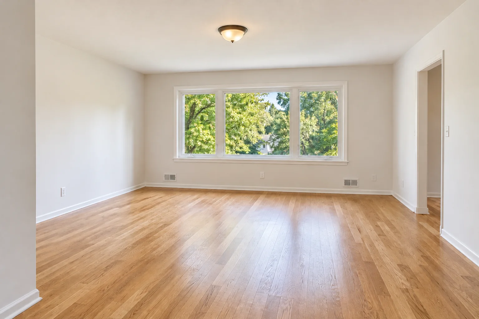 Virtual staging: empty room